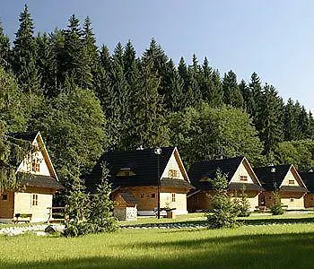 Ξενοδοχείο με διαμερίσματα Hotel****liptovsky Dvor 4*