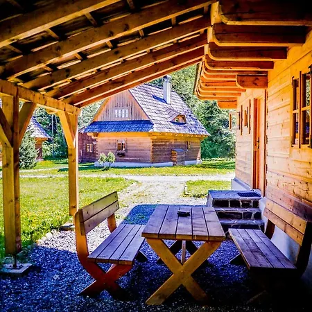 Ξενοδοχείο με διαμερίσματα Hotel****liptovsky Dvor